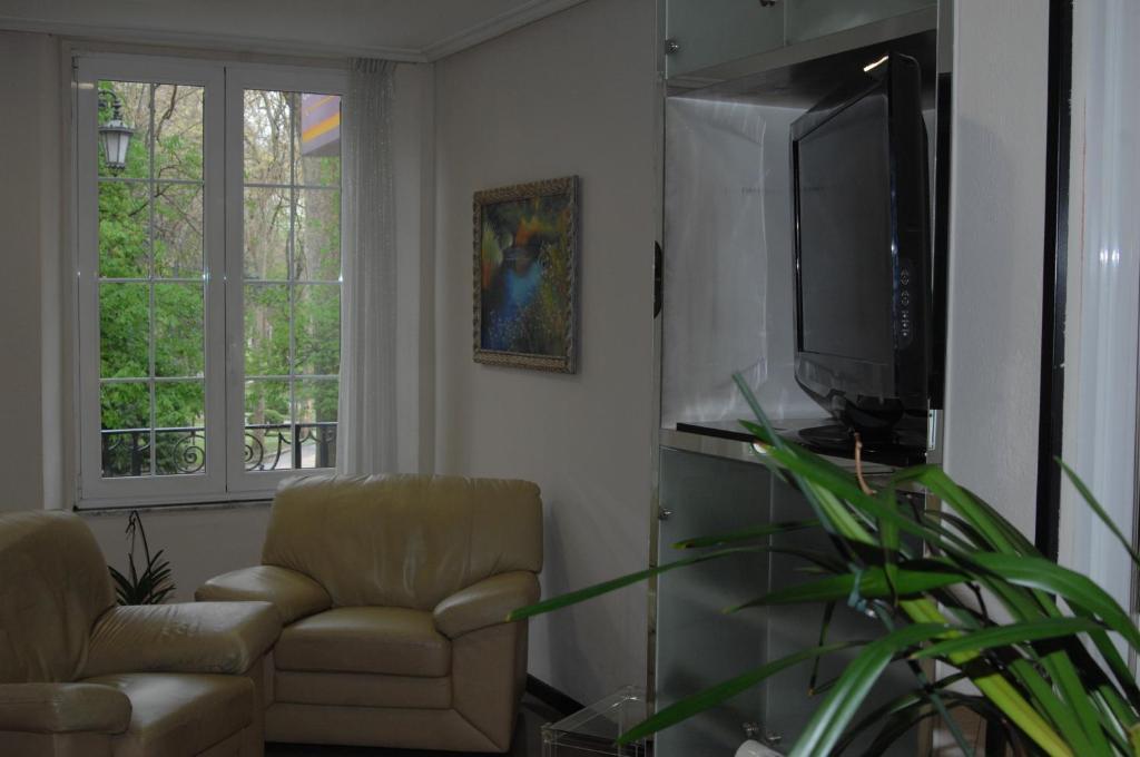 Santacruz Hotell Oviedo Eksteriør bilde